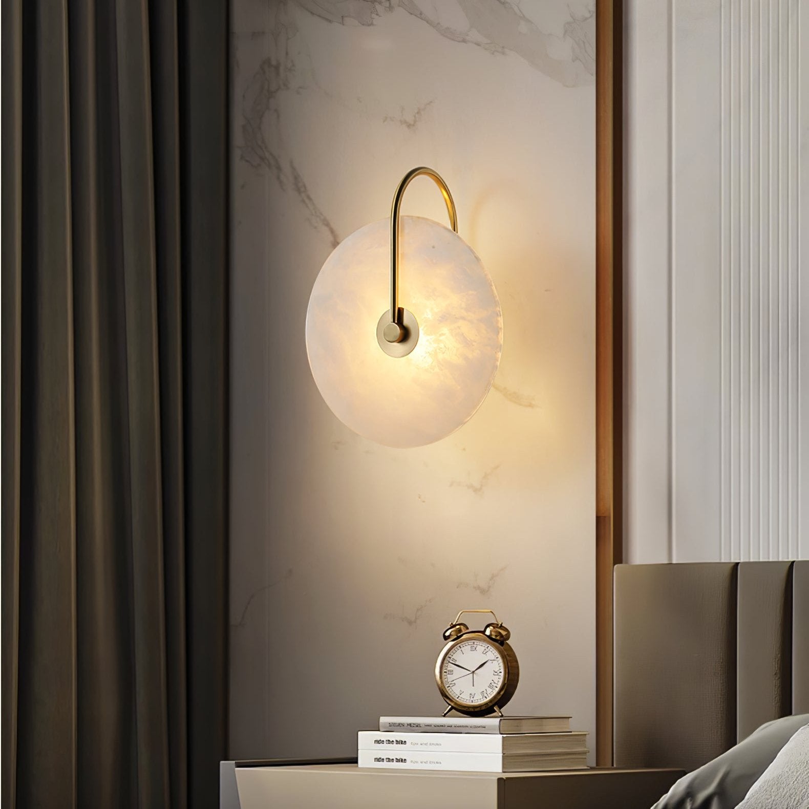 Alabaster LED-Wandleuchte