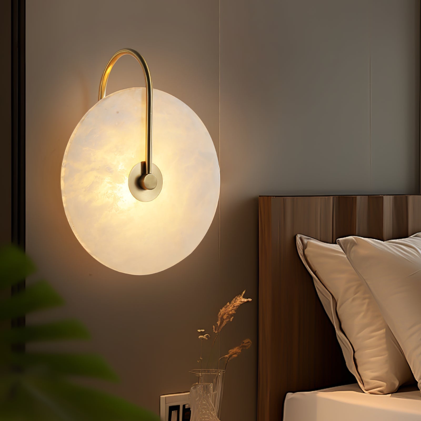 Alabaster LED-Wandleuchte