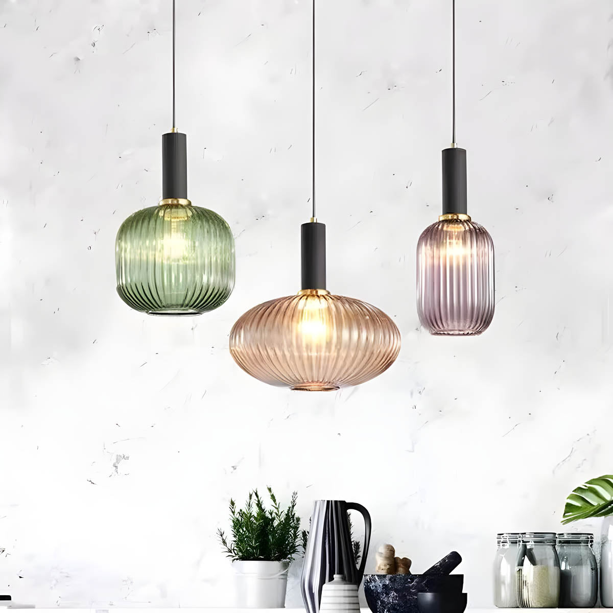 Hanos Pendelleuchte aus farbigem Glas