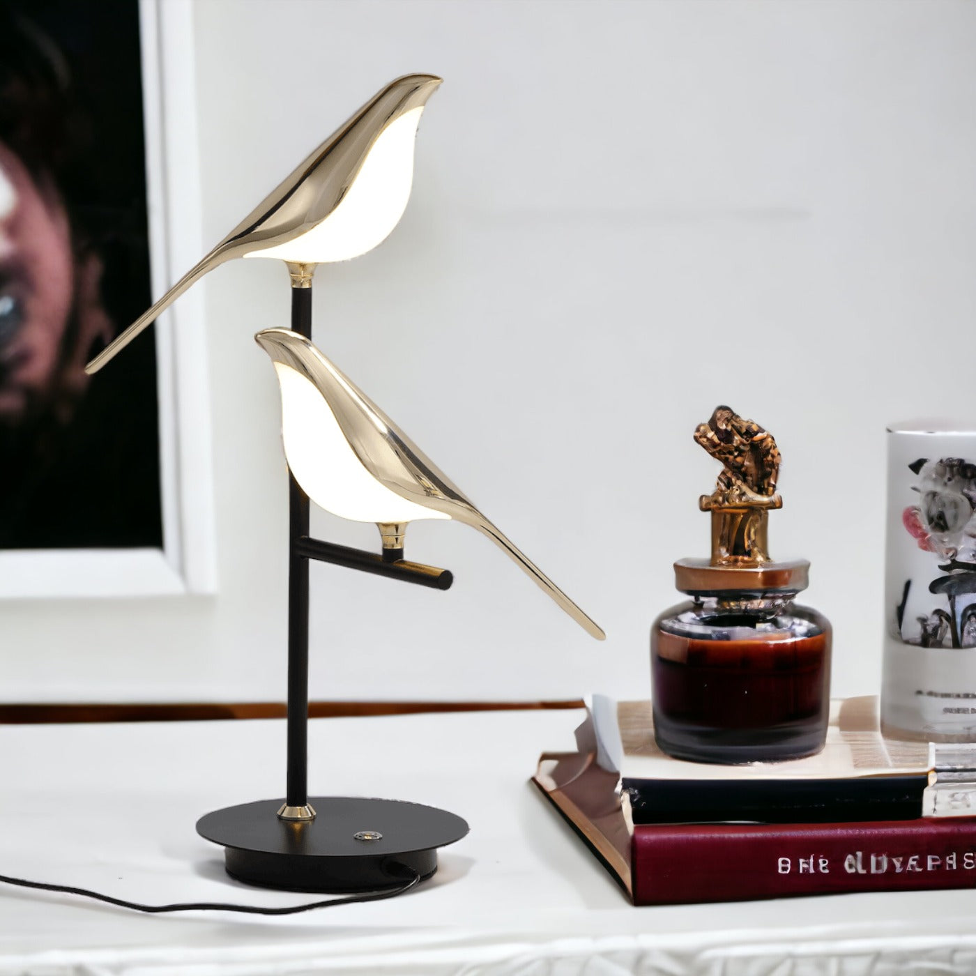 MisterBird LED table lamp