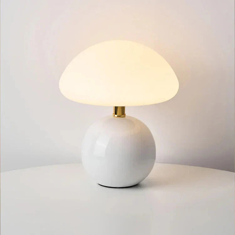 Französische Creme-Pilz-Lampe